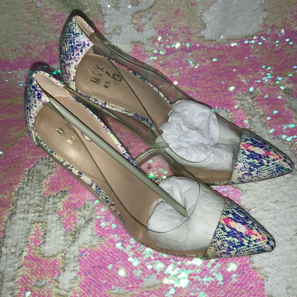NWT Rainbow snakeskin pump